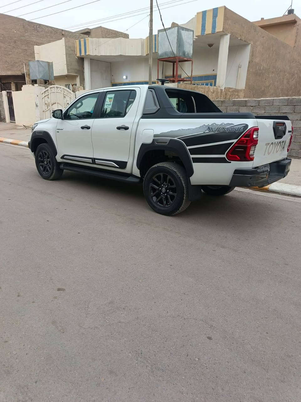 مكلف بالنشر
السلام عليكم 
تيوتا ادفينجر ٢٠٢٤
مكفوله كفاله عامه 
ماشيه ٤ الف فقط
السعر 42،500 دولار
بيها مجال بسيط 
للاستفسار الاتصال على الرقم 
***********
***********
