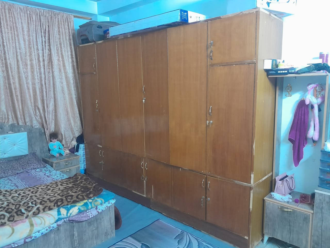 عراض مال بيت للبيع العنوان كركوك كوليش نضيف اي عيب ماكو اتصال بالرقم او وتساب 
***********
