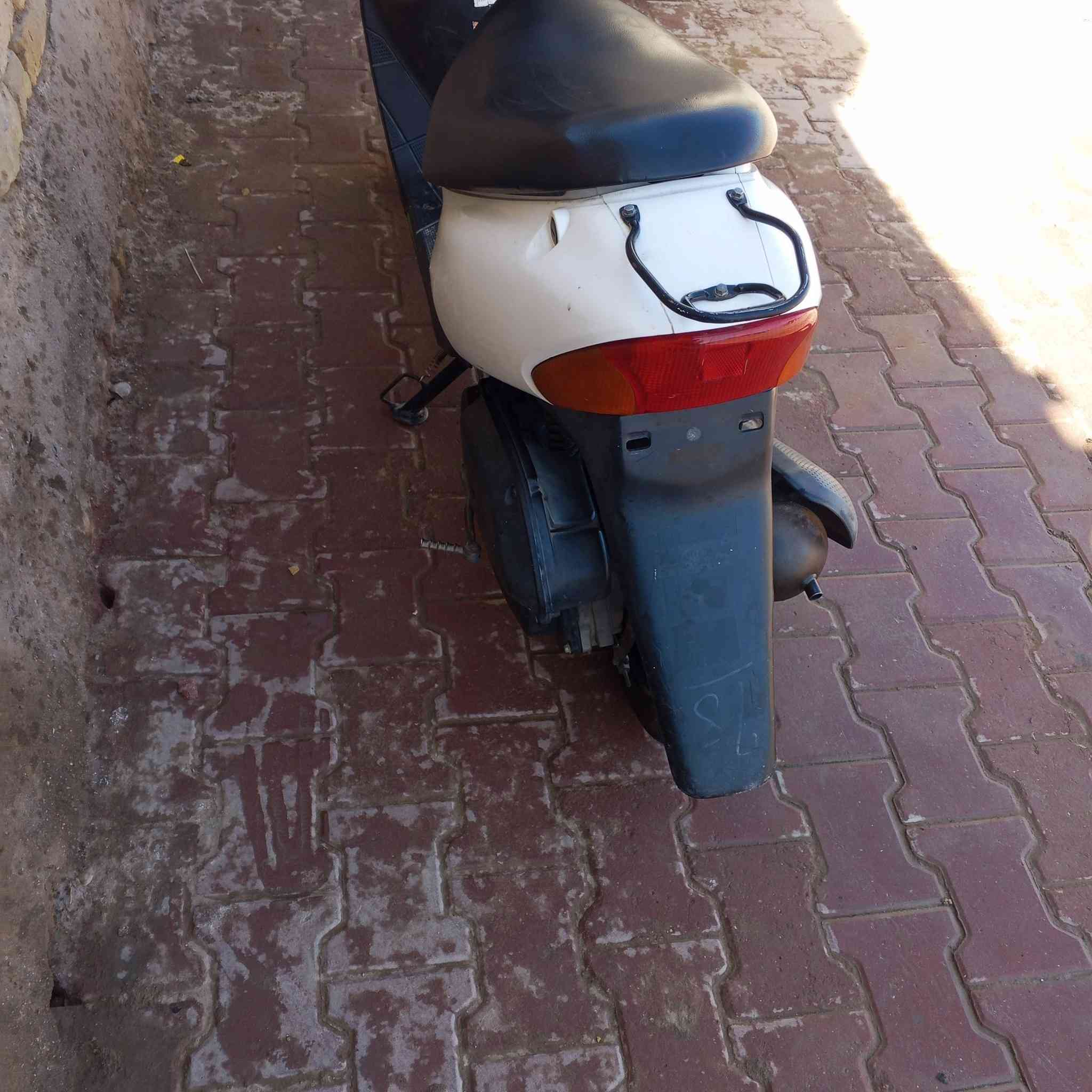 دراجه ساسوكي رياضي شغاله لاي سلف اشاره كامله مكان الدوانم حي العسكري سعر 450 وبيها مجال ***********
