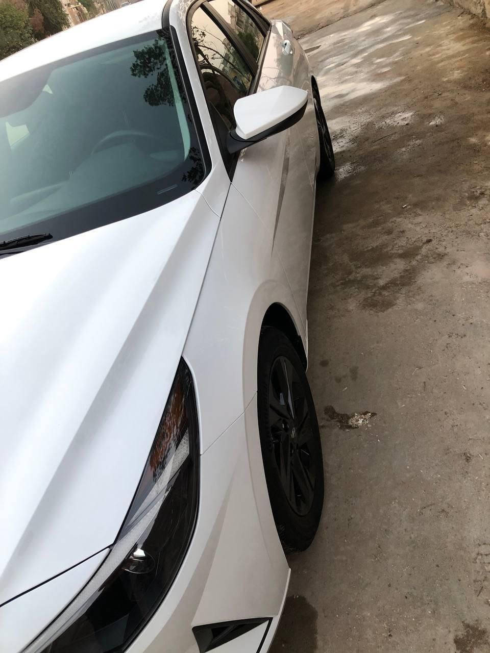 السلام عليكم ‭***********
هونداي النترا   فول ماعدا الفتحه  2022وارد امريكي  مكاني حله
السيارة.  معوقين ورقم بابل 
السعر 146وبيها مجال
مواصفات
🛑محرك 2000 Doch دوش
🛑 بصمه تشغيل وجنطه بصمة
🛑تشغيل عن بعد ⚡️
🛑صندوق ذكي يفتح عند الاقتراب 🚶🏻‍♂️
🛑كامره دوراه 
🛑شاشة لمس متصله مع عداد دجتال 
تدعم نظام Android Auto +Car play 
🛑رادارات 360 درجه
 🛑رادار جانبي النقطه العمياء ⚠️
🛑رادار خلفي ‼️
🛑رادار امامي ❗️
🛑تحديد مسار+ سياقة آليه
🛑توقف ذاتي 🚳 عند الاقتراب من سياره 
‏🛑‎فول تحكم ستيرن
🛑 هاند بريك كهربائي ⚡️ 
🛑كشنات تدفئه ♨️
🛑كروز مثبت سرعه 
🛑‏ تبريد شاشه بيانو منفصل 
🛑ثلاث وضعيات قيادة 
🛑‏Smart‏-Sport-Normal
🛑اوتو هولد 
🛑منافذ Usp /Aux /12v
‏‎🛑نظام ABS/مانع انزلاق
الحادث مرفق بلصور قطعتين بامريكه وطخه صغيره بلعراق  باب السايق…
  تبديل باب وجاملغ  نفس اللون بدون صبغ
