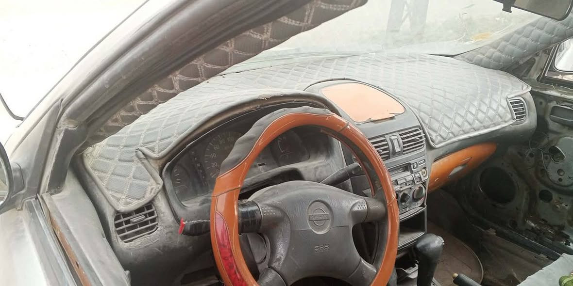 السلام عليكم اقرى المنشور زين وخابرني
نيسان سني موديل الفين رقم الماني ذي قار 
محور كابريته كير حداديه حلوات تحتاج ترتيب بسيط
راعيه يحول نفس اليوم السعر المطلوب ٢٥ ورقه أو مراوس يبكب ***********
ابوسجاد
