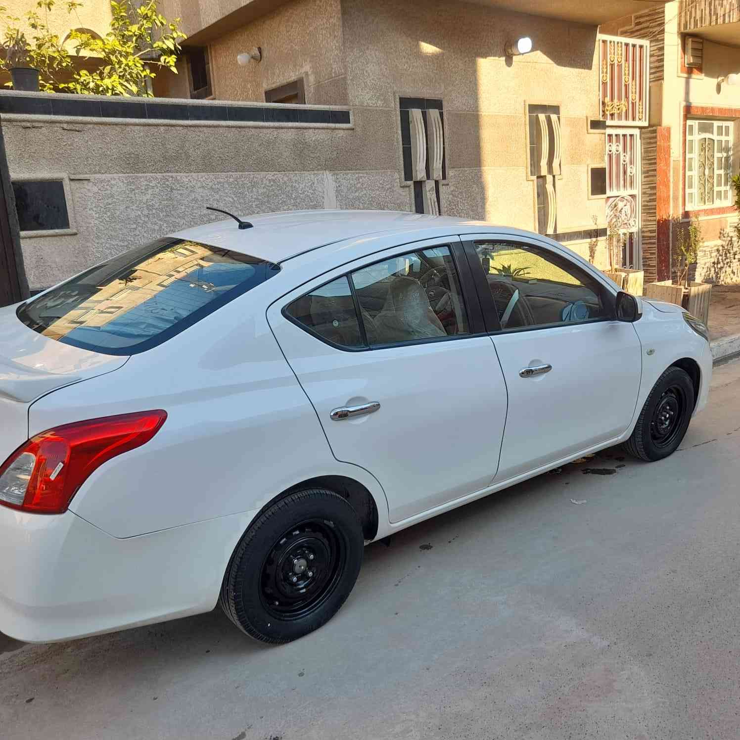 سلام عليكم نيسان سني هني ٢٠١٨ كفاله عامه من صبغ بارد وتبديل
من زيرو عندي 
ماشيه ١٠٠ الف كم للبيع فقط 
مكاني الحريه
السعر ١١٠ بيه مجال بسيط
***********
باسمي سنويه وهزه ورقم جدد 
سنويه لل٢٠٣١
