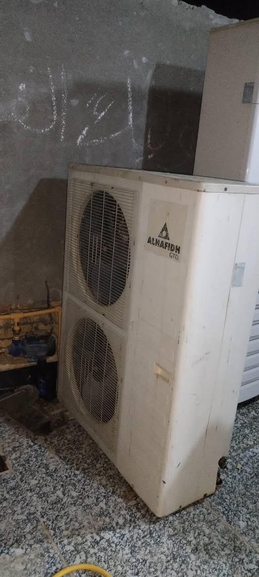 سبلت الحافظ 5 طن للبيع بلادي بدون تصليح شرط الشغل والتبريد مع الظمان 3 ايام باقي التفاصيل واتساب *********** المجر الكبير حي العسكري قرب ملعب الشرطه
