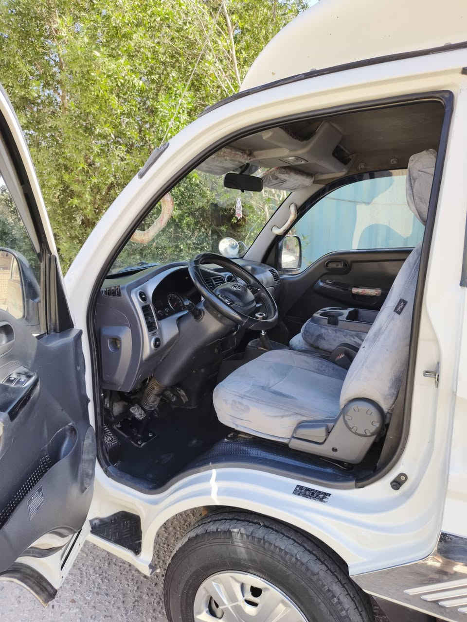 كيا بنكو اصل براد 2012 محرك 3000 مسكر 7 كير.. رقم بغداد انكليزي(مميز) .. تبريد امامي خلفي شغال تخم تاير وحداديه كله جديد وعالشرط... مكفوله من تبديل برغي
السعر 137 ورقه.. مكاني النجف الاشرف شارع المطار للاستفسار *********** غير متواجد عالفيس الشراي يخابر
