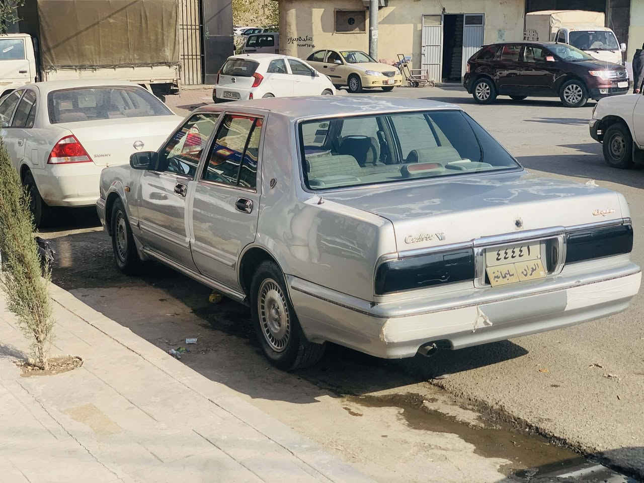 سڵاو سدریک 2001 سەیارەکە دەعموو لێدراوی نیە بەس تۆزێ کاڵ بوونەوەی هەیە  بەشەرتی گێڕوو مەکینە لەسلێمانیم تایەی تازە سەنەوی بەسەر چوە  نرخی 42 گەڵاو معامەلەیەکی برایانە ژ.م ***********
