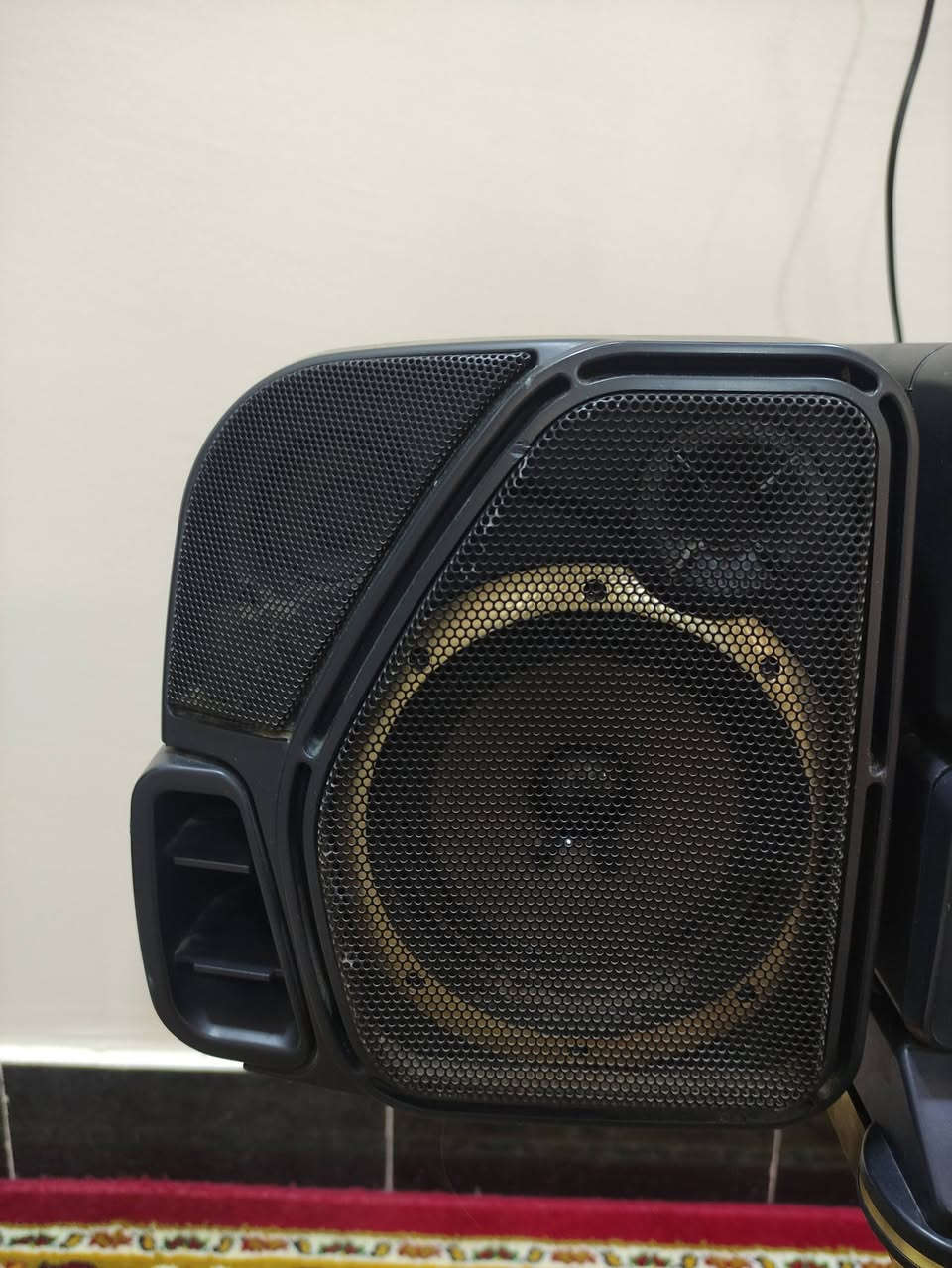 سلام عليكم مسجل راديو سوني للبيع دبل كاسيت شغال بلكامل بعده شركه يوجد توصيل واتساب ***********
