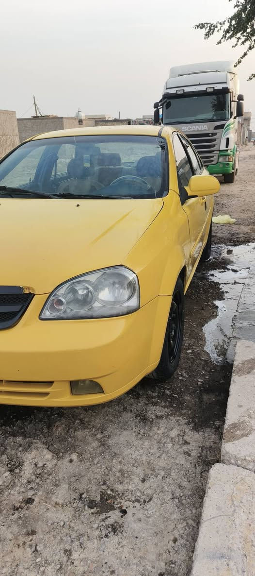 اوبترا 2007 رقم مثنى الجديد هزة وسنوية جدد مصفرة هيئة وغرامات مكينة بيها بخار والباقي جاهز شرط التحويل سعرها 50
***********
