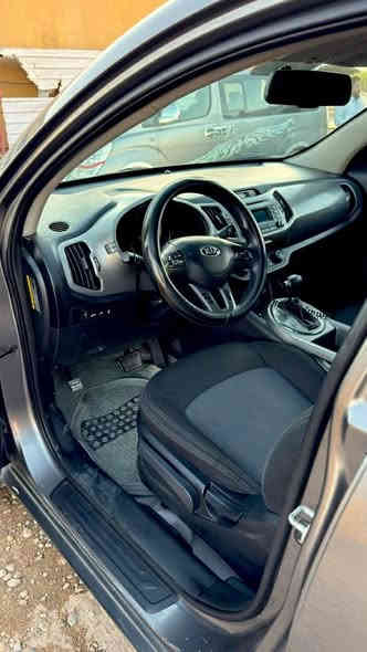 سلام عليكم 
للبيع سبورتج ١٦ وارد امريكي مكينه ٢٤٠٠  مكينه بلاديه لامفتوحه ولاتنقيص ولاكلشي مكينه جديده السياره رقم ذي قار الرقم الدولي الجديد وباسمنه تحويل. وين متحبون بغداد او محافضات سنويه لل ٣٠ السياره كلش نضيفه وجاهزه حادثهه مال امريكه فقط تبديل جاملغ امامي وبيهه شويه جراد بالقماره وبالبنيد غرفتهه جديده كتلوكاتهه سبيرهه منازل صدر امامي خلفي جديد جاهزه من كلشي تخم تاير. السياره مال بيت. المكان بغداد المنصور السعر ١٣٦ بيه مجال حك الجيه وبالخدمه الاتصال ع رقم رجاءا 
***********
