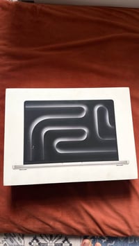 ماك بوك برو 14 • M3 Pro • ١٨ جيجا رام
