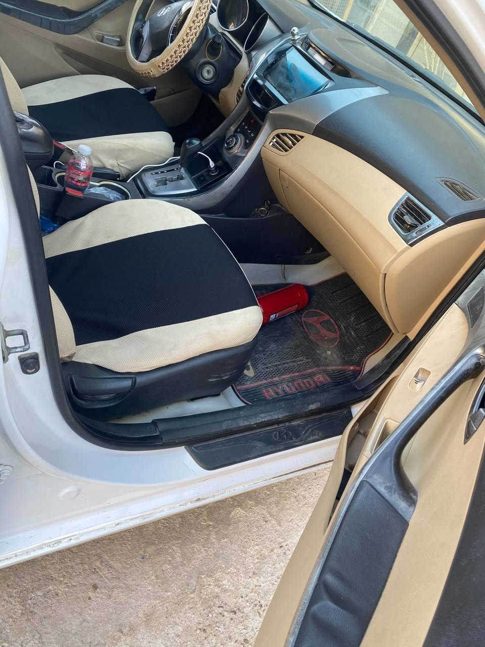 النترا موديل 13 خليجي اربيل سنويه بسمي جديده هزه 27 كير محرك تبريد ثلج محرك 16 بيها 3 قطع بدون دواخل  مع الملاحظات مكاني بغداد الدوره السعر 88 
***********
