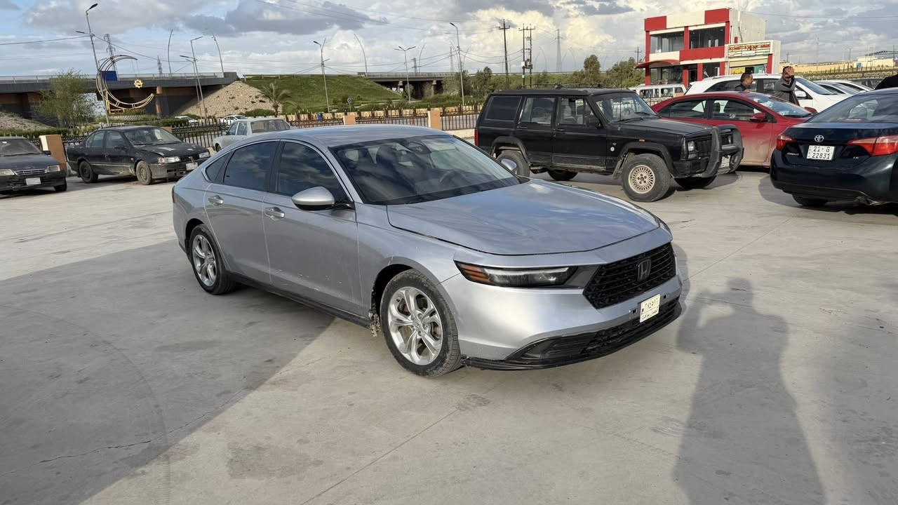 هوندا اكرود موديل 23  منفيس بيها ثلث قطع صبغ محرك 16 توربو السعر 140 مكاني الموصل هاتف ***********
