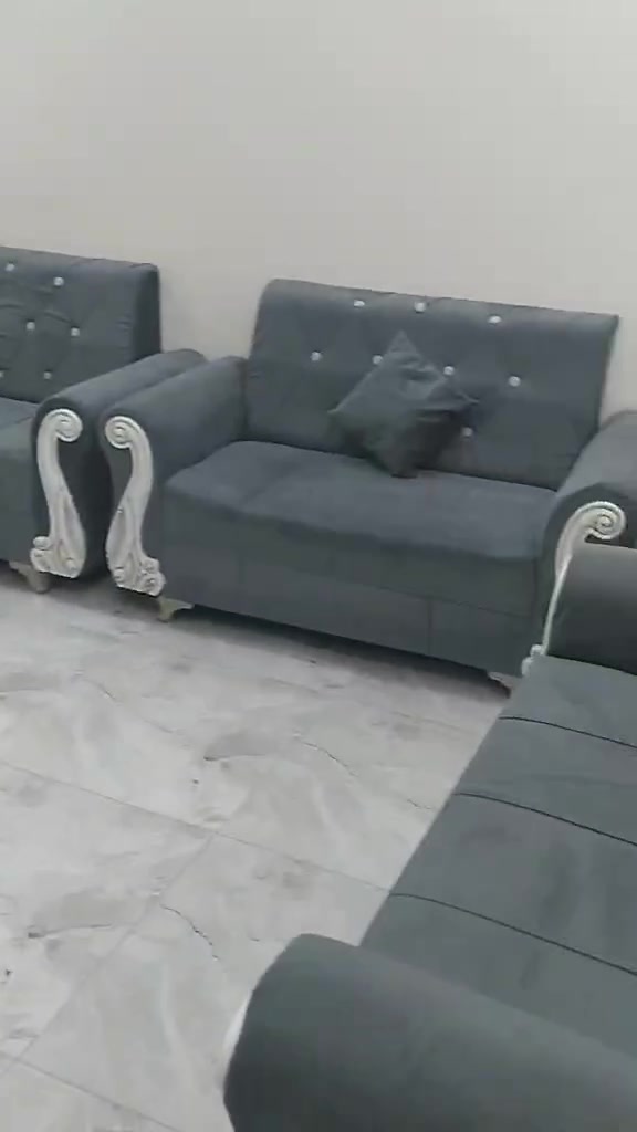 السلام عليكم
تخم كامل جديد للبيع ١٤ مقعد مع طبلات اثنين
سعره ٣٢٥
طبله ٢٥
كاونتر ب٤٥
قلايه ٦٠


**إذا كنت صاحب هذا الإعلان وتريد حذفه لأي سبب، رجاءا أرسل رسالة إلى الدعم الفني**
