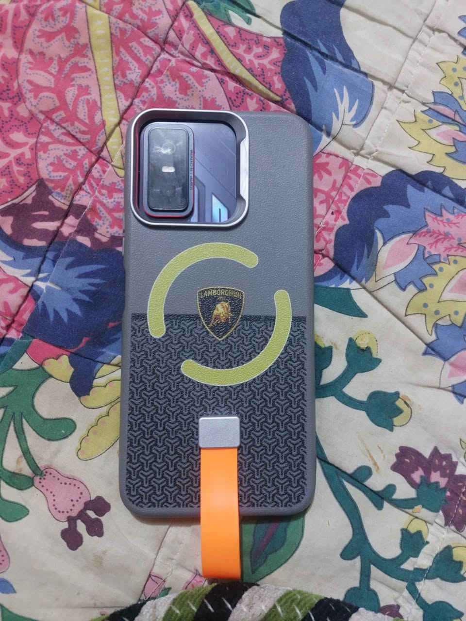 أنفنكس GT 30 BRO
الذاكرة 512
الرام 12+12
جهاز عملاق إستوني ماخذه وشتريت غير جهاز 
ويا شاحنه اصليه٤٥ واط
يشغل ١٢٠ فريم بوبجي علفحص
مكاني ديوانيه الزيتون
الجهاز بي نقطه زغيره كلش بلشاشه ماتبين بس إني اكلك ولصور كدامكم واطي بي ضمان سبوع أي شي بي يرجع
السعر قفل بدون عمله ب٢٥٠
٠***********
