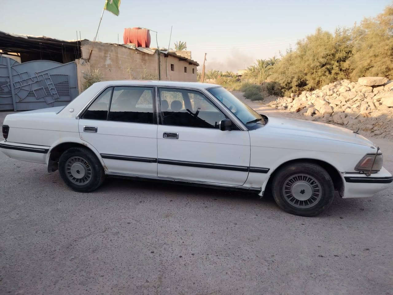 السلام عليكم .
سيدان للبيع مديل 1988 السياره مكفوله من الكص والضربه والعيب الشرعي حتى الصبغ بيها مكانات السياره بلاديه مكينه وكير جدا نظيفات والتبريد ثلج وحداده حلوه رقم بصره السنويه 28 صاحبها يريد تحويل 
مكان السيارة اابصرة القرنة 
بني منصور 

ملاحظه . مكلف بالنشر 
هذا رقم صاحب السياره 
السعر 55 وبيها مجال 
للاتصال 
***********
