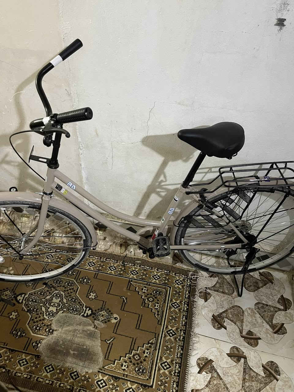 بايسكل للبيع
شركه مرغوب BD
لون مرغوب و نادر صحراوي
موديل ٢٢
حجم ٢٦
صار سبوع من مآخذه من الحاويه
سعر ١٧٠ وبي مجال إذا مو شراي لا تعلق و تكسر بل حاجه 
كركوك حي واسطي (***********)
