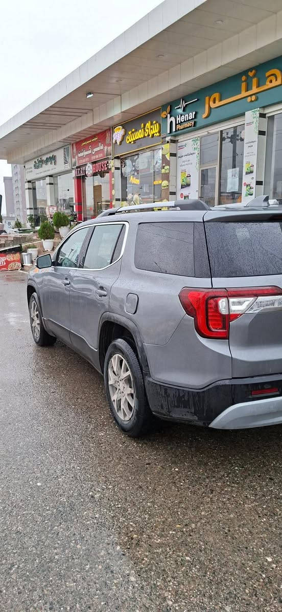 السلام عليكم 
GMC ACADIA SLT 2021
سيارة كامل جاهزة و مكينة كلش مرغوب ٢.٥ تمشي بانزين نورمال كلش اقتصادي، فقط  ٤٦ الف مايل ماشي،دهن مبدل ب totachi
فول ماعادا سلايد، امامي و خلفي كبس حادثها ٤ قطع و شبرين سقف ابيعها ب عام صبغ
صار لها ١٠ ايام شاد تاخم اطار ٤ جديد
كشن VIP و كشن هيترو سندوق شفط،ارخص  سعر ب كل عراق ١٦٣
رقم اربيل هززة و سنوي جديد
*********** السليمانية, العراق
