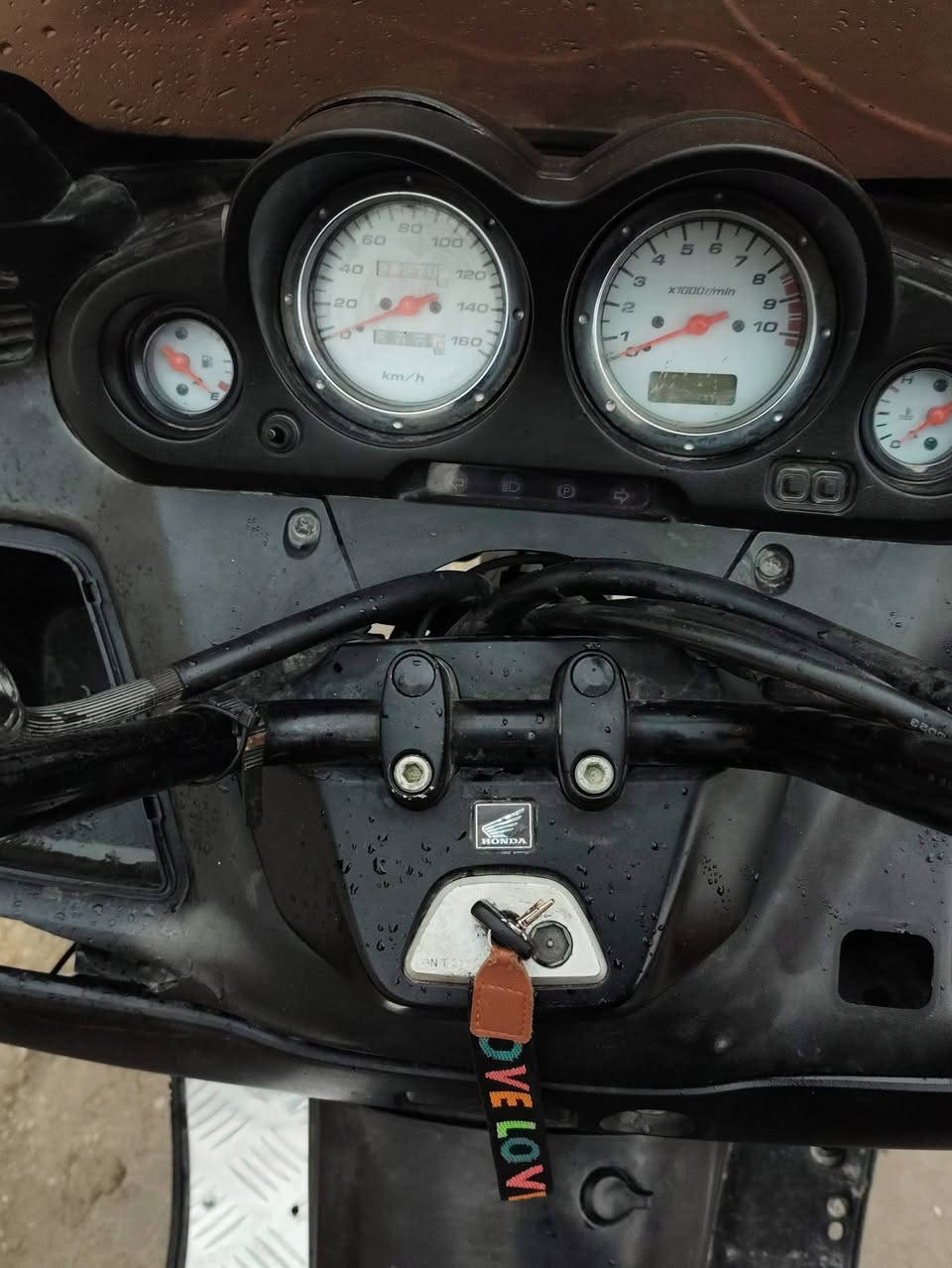 06لبيع. مديل 18 اوراق ضاعت من شلت. اكفل صرقه
سعر 500وبيه محال
محرك250cc
مكان بغداد جسر ديالى
رقمي ‏‪0774 794 4612‬‏
