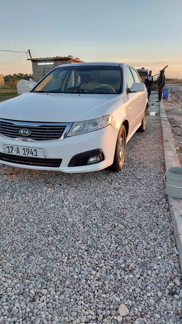 كيا اوبتيما 2009
وارد خليجي السياره جاهزه من كلشي 
المكان سوق الشيوخ 
السعر 122 وبيه مجال للشراي 
للإستفسار الاتصال ***********
