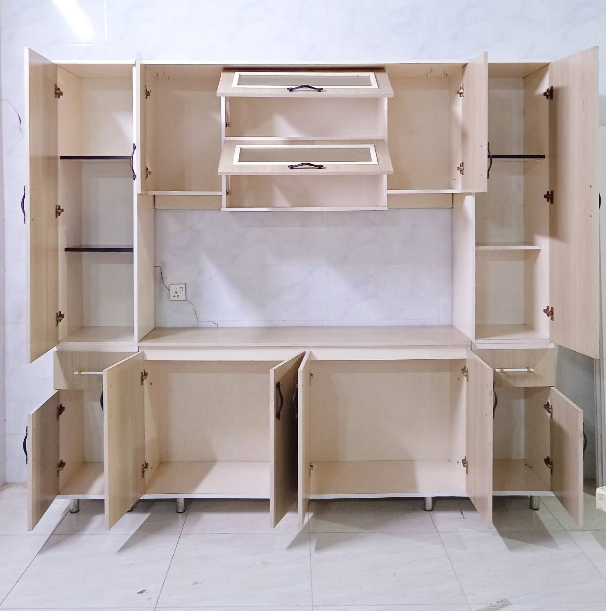 کەوانتەر سنگ
قیاسی 2م 40 سانتیم
سنگ 1م 50 سانتیم
نرخی 180 هه زار
***********
سلیمانی السليمانية, العراق
