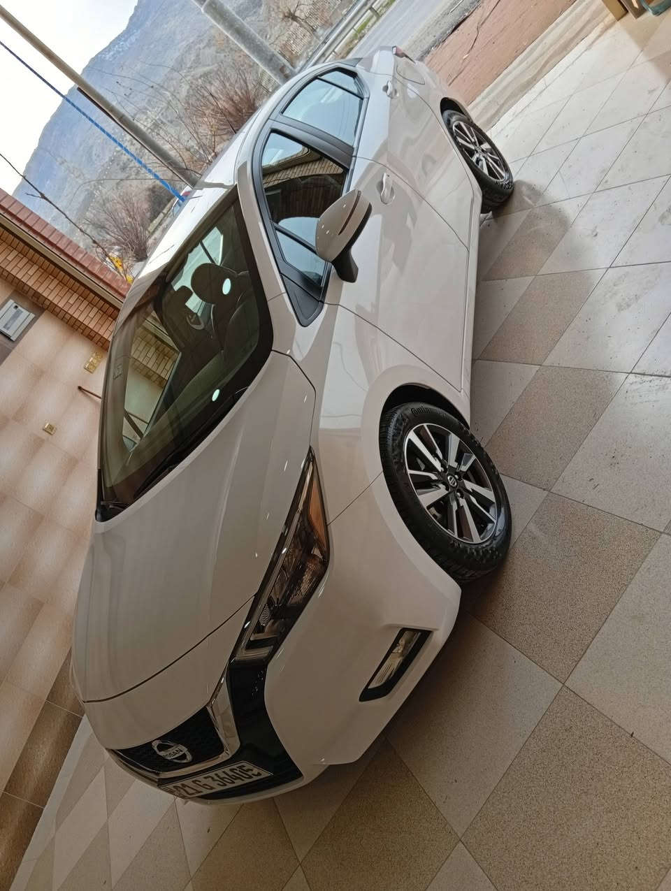 نیسان سەنی مۆدێل 2022 خلیجی شکڵ نوێ سفری  ئێرەیە  تەنها54هەزار ڕۆیشتوە  سەنەوی و ڕەقەمی تازەیەبێ بۆیاغ وبێ چاڵ شوخت تەنانەت دەعامیەکانیشی بۆیاغی نیە تەنها دوو پەنجە ساردی هەیە هەمووگیانی بەشەرت ماشەڵا سەیارەیەکی بەکێش و هەڵمەتە بێمەسرەفەو بەنزین کەم دەخوا مواسەفات ئۆتۆماتیک_ دوگمەی سپۆرتی هەیە_ جام کارەبا _قوفڵ مەرکەزی_ ئاوێنە کارەبا و ئاوێنه ئیشارەت _لایت لید  حەساسی دواوە و تایە _  ناو کرێمی _ سوکان ڤۆلیۆم_    سەیارەکە ماڵی دۆستە   سعری 136مەجالێکی کەم

 ژمارەی مۆبایل *********** دخان, السليمانية
