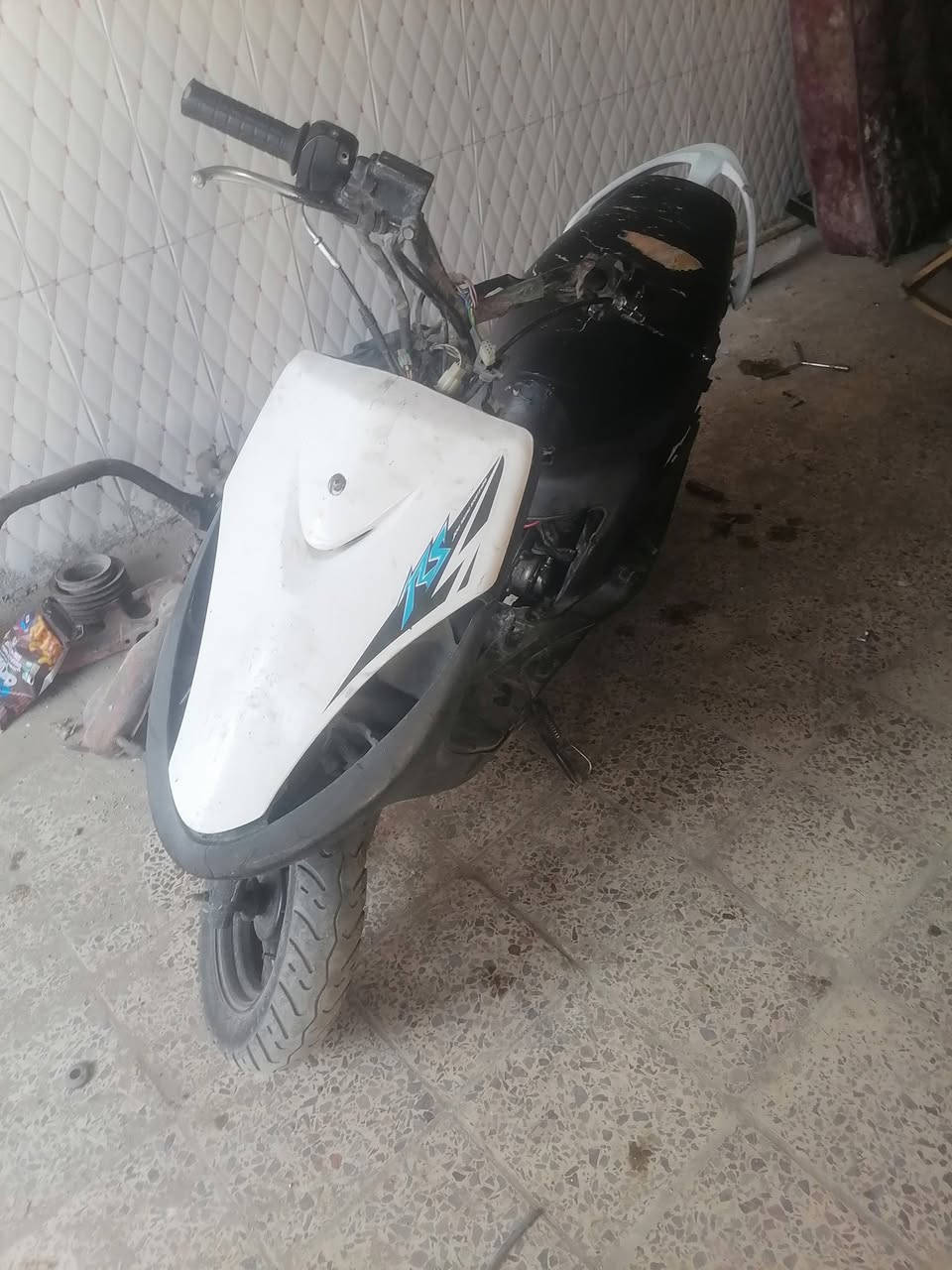 سلام عليكم عدله مال لعب وعدي كفرات هم وياهة دراجه تجفيت ٥٥ جديد بعده عله سحك نقص باتري وقبق هندر سعر ٣٢٥ بيه مجال للطيبين رقم *********** متواجد خاص
