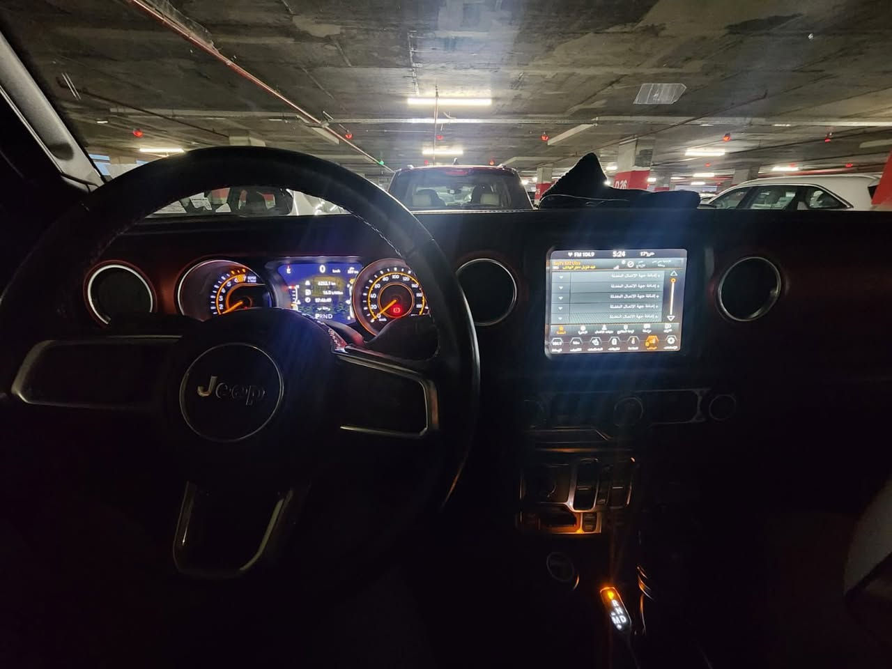 جيب رانجلر روبيكون 2023
ماشية 15 الف 

السيارة كلين رقم شمالي 
مكان السيارة بغداد

للتواصل / ***********
