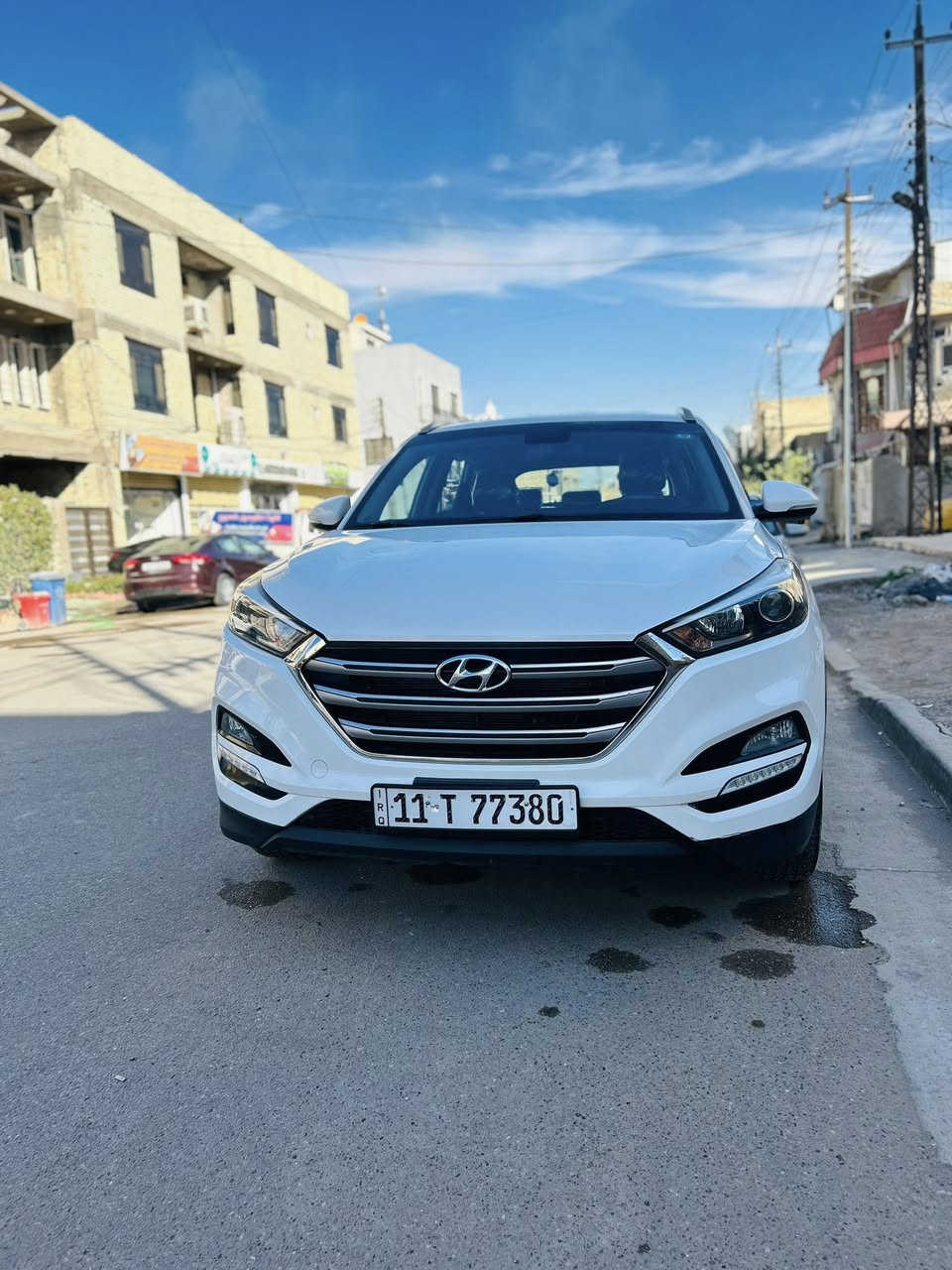 توسان خليجي موديل 18  ماشيه ١١٠ كيلو مترشخط باب خلفي وره سايق نصبغ كله الباب تخم تايرات تحكم ستيرن   جهتين مري شفط لد امامي ثلاث وضعيات قياده نورمال سبورت ايكو  سونار موجود للمنشور  رقم هاتف *********** غير متواجد على الفيس سعر سياره 182 بيها مجال
