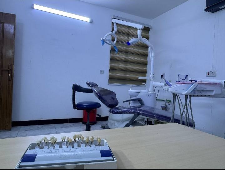 السلام عليكم يوجد عياده الدكتور وتر في حي الفرات قرب صيدليه اركان حي الفرات وقرب حسينيه المصطفى وهذا رقم الاول***********رقم الثاني *********** ويفتح الساعه 4:00 العصر وباسعار مناسبه
