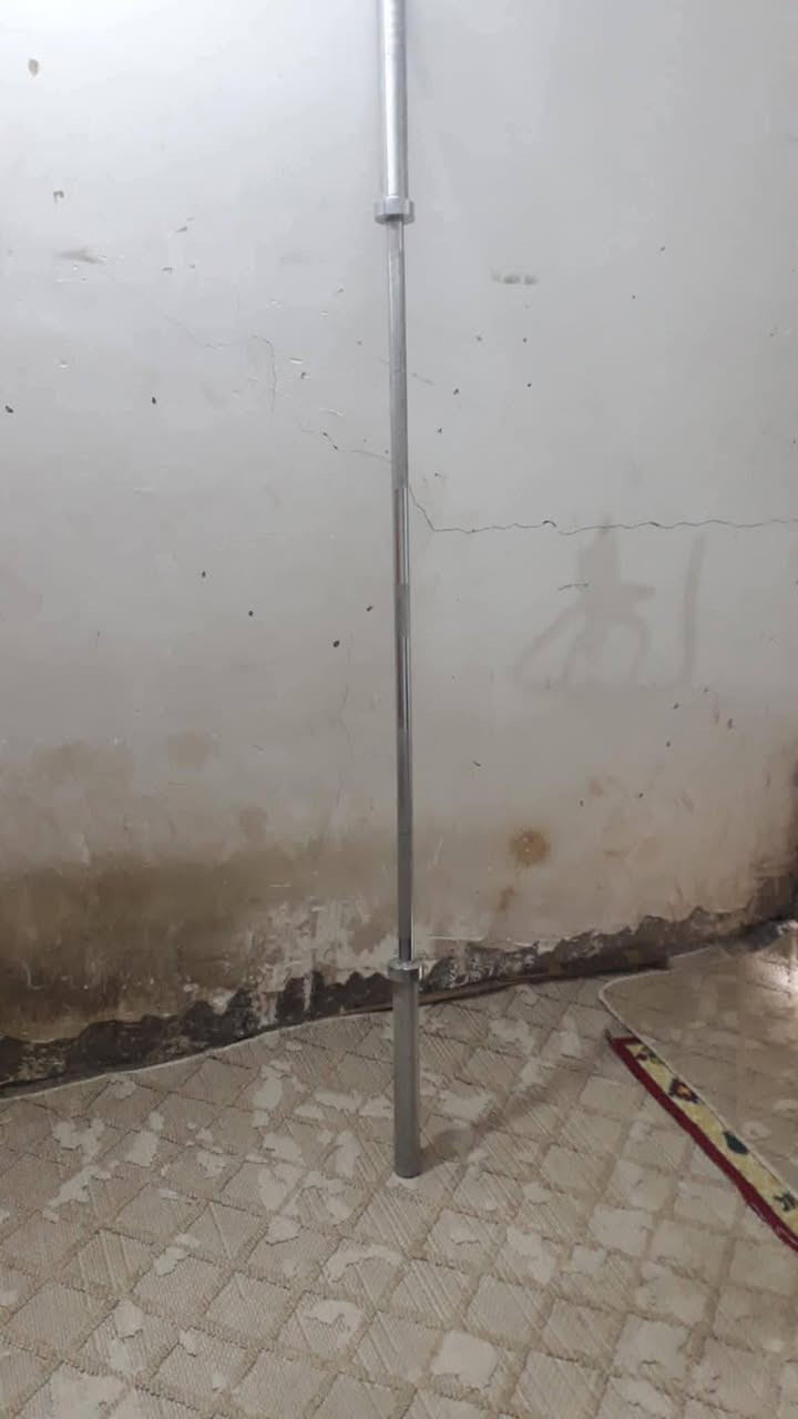 شفتات اولمبية للبيع شفت بار اولمبي طولة مترين و20 سنتم ب90 الف شفت بار اولمبي طولة 160 سنتم ب60 الف الأسعار نهائية قفل عنوان بغداد للشراي مراسلة الصفحة او الاتصال على الرقم *********** يوجد توصيل بكروة
