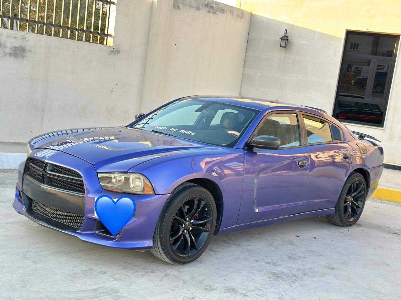 جارجر موديل 2014
مكينة ستة سلندر 

كير و مكينة و اكسل كفالة 

السيارة حلوة نصبتهة حلوة 

شاشة SRT كبيرة 

بجم SRT  

ويل جيتي بلاس

‏رقم بغداد شرط التحويل

 صوت رعب ☠️

‏ تخم تاير جديد  

‏السعر 120 وبيها مجال

‏مكان ديالى 

‏الاستفسار رقم الهاتف ***********
