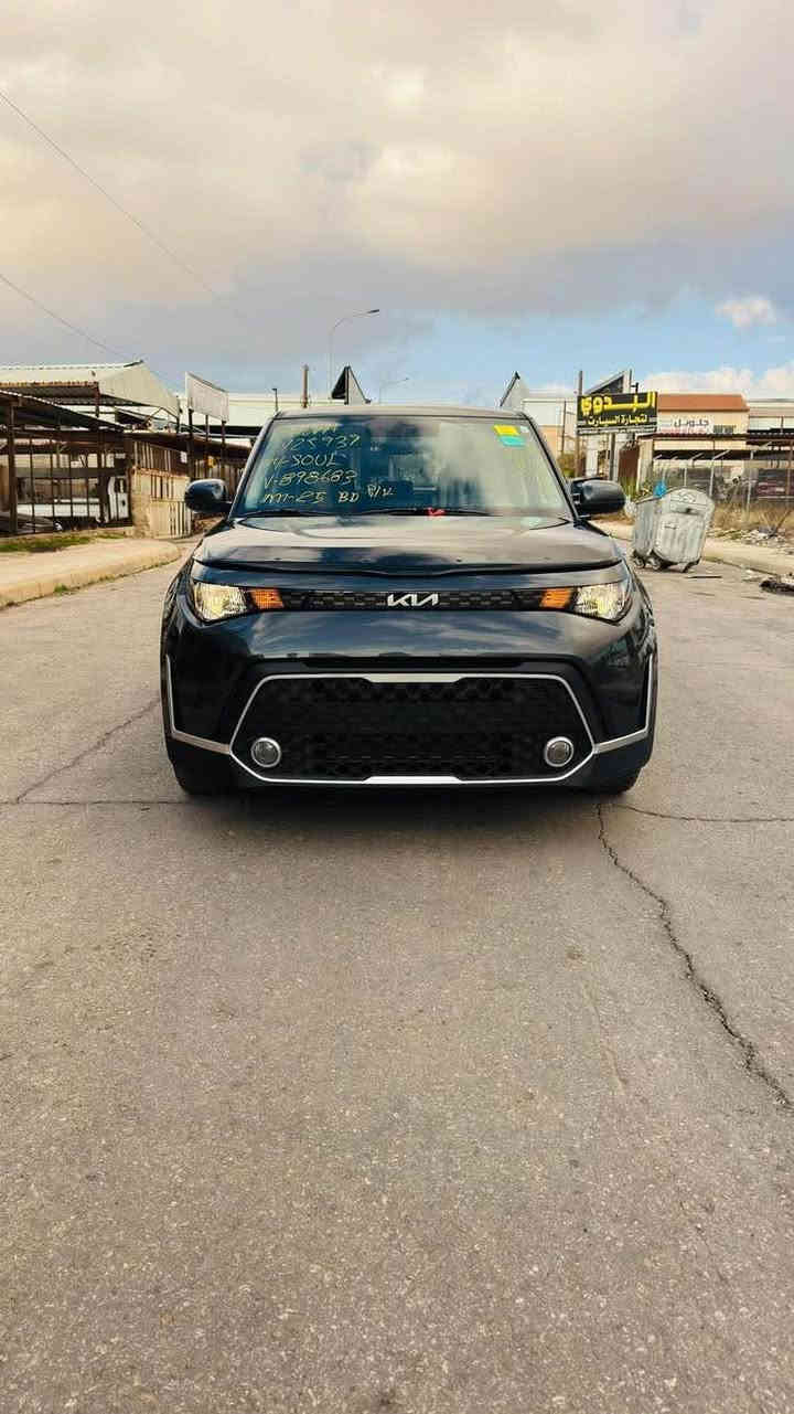 السلام عليكم كيا صول موديل 24 دخول جديد بتاريخ 18 /12 ماشيه 24 كيلو متر فقط حادث السياره جدا بسيط دور الجاملغ الخلفي وشويه من الباب بدون رقم  سعر السياره 150 وبيه مجال بسيط للاستفسار خاص او على الرقم *********** حلة, بابل
