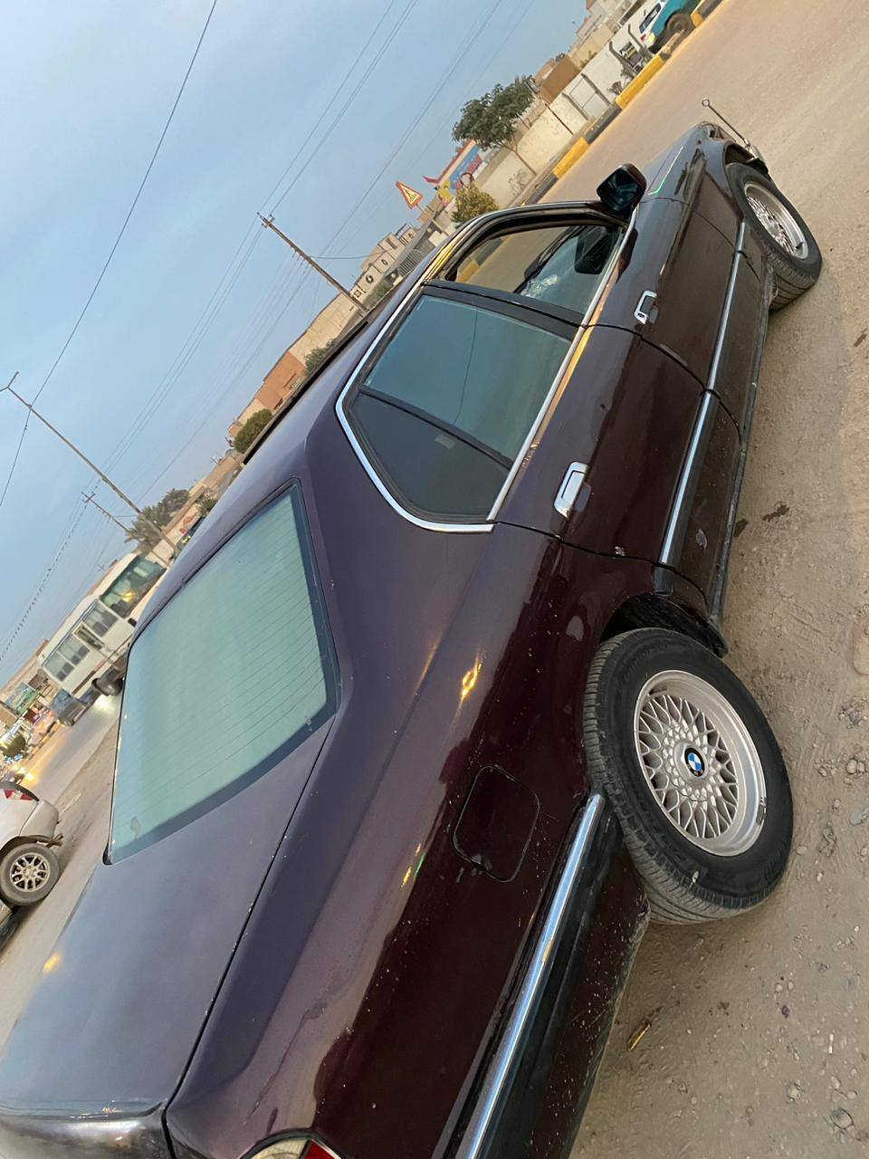 السلام عليكم لبيع بيم موديل91 حجم 730 رقم بغداد انكليزي بسمي سنويه ل 30 كيررمكينه تبريد كهربائيات كله شغله تخم تاير كشره الخارجي بي جراد عارضهه 45 وبيه مجال مكاني حله شارع 40 لستفسار (*********** )
