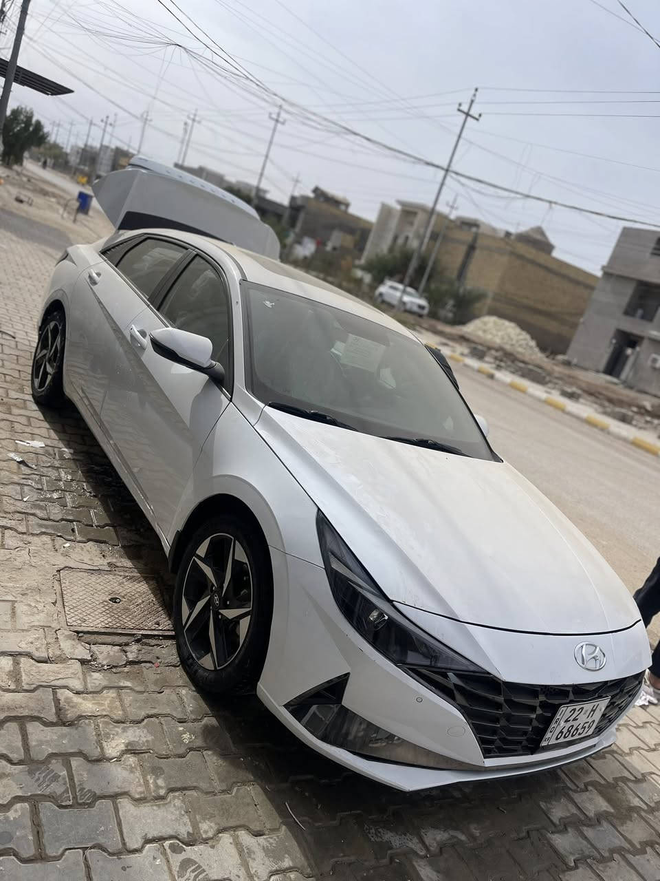 تحيه طيبة 
النترا خليجي 2021 فول مواصفات واحد على واحد

السعر 148 ورقة وبيها مجال كلش بسيط 

حجم المكينة (2000) دوش  

جاهزة للاخير بشرط برغي ما بيها نقص (بعدها وضع شركة ) 
السيارة بدون اي حادث وبدون اي ايرباك 

بيها فتح جاملغين اثر زلغات كلش بسيطة وناشرهم اني بالصور ومبدلات وكالة + جاملغات الاصلية البلادية موجودات انطيكياهن 
رقم اربيل سنوية بأسمي اني شخصياً ومصفرة وجاهزة من هزة وسنوية وغرامات 
***********
