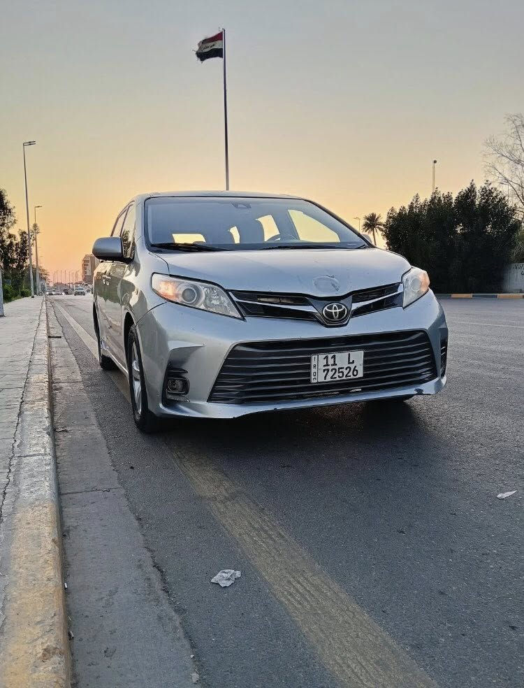 بسم الله الرحمن الرحيم 
السلام عليكم
للبيع تويوتا سينا موديل 2019 رقم بغداد الجديد
بيها قطع صبغ الصفحة اليمنى اثر شخوط اما ضررها بأمريكا امامي كما موضح بالصور
صدر جديد مبدلة على ايدي دبلات امامي خلفي وشمعات تخم تاير جديد بعد ما ماشية بي السيارة تبريد تدفئة كلها شغالة السيارة جاهزة وما متعوبة ولا مشتغلة خطوط ماشية 100 مايل ترايك وين متحب السعر 190 مجال قليل مكان السيارة بغداد للأتصال على الرقم ***********
اللي تخدمة السيارة يدلل واللي ما تخدمة يترك كلمة طيبة وشكراً لإدارة الكروب
