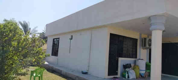 قطعة ارض مساحته الكليه 575مساحه البناء140متر
كامل الخدمات ماء كهرباء تبليط لحد باب البيت 
بيت مع الأثاث الموجود لبيع 
العنوان شارع معمل غاز الرحمن مقابل المستوصف الجديد 
التفاصيل اكثر اتصال 
***********
