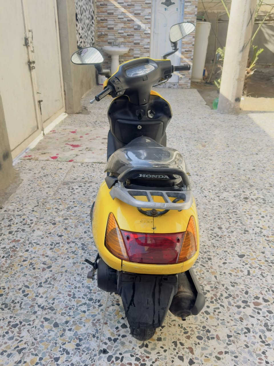 سلام عليكم دراجه سبيسي ياباني للبيع كفر اصلي ياباني  خمس أختام دراجه بلاديه شغاله اي نقص مبيه قفل جنطه قفل سكان كهربائيات شغاله 
العنوان واسط الكوت الزهراء 
***********
