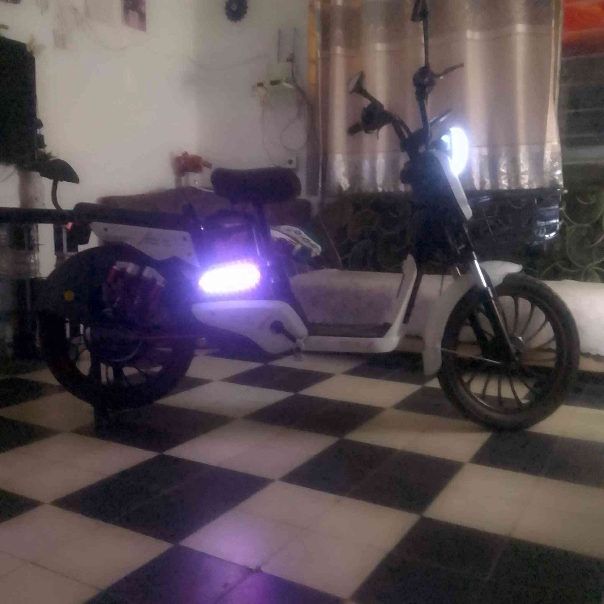 للبيع بسعر 250الإتصال على الخاص


**إذا كنت صاحب هذا الإعلان وتريد حذفه لأي سبب، رجاءا أرسل رسالة إلى الدعم الفني**