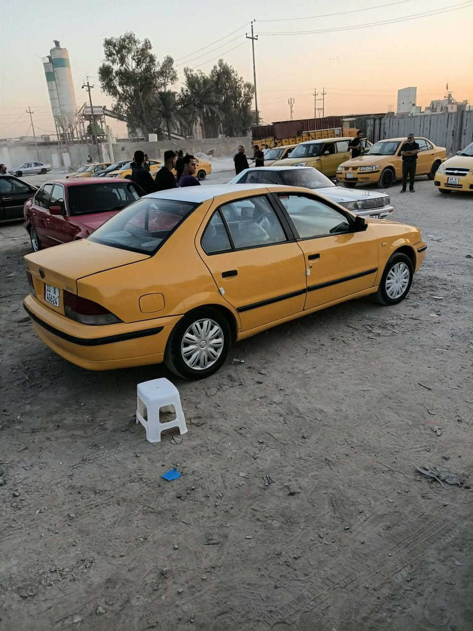 السلام عليكم  بيع مستعجل سياره سمند موديل 11ناطق السياره مكفوله من كلشي بس باب وحده بيه بارد الدواخل أي ضربه ما بيهن السياره جديده كير محرك التبريد ثلج العنوان بابل حله شارع أمام علي سعر 32 وبيها مجال بيع مستعجل ***********
