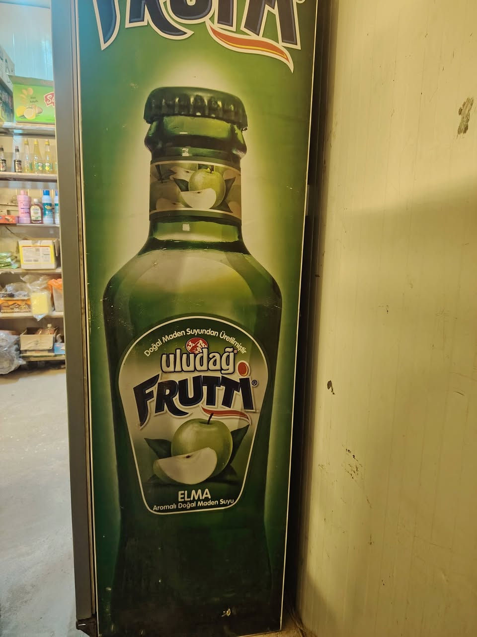 السلام عليكم براد و مجمدة عارضة تجميد فول المكان ديالى خان بني سعد للتواصل***********
