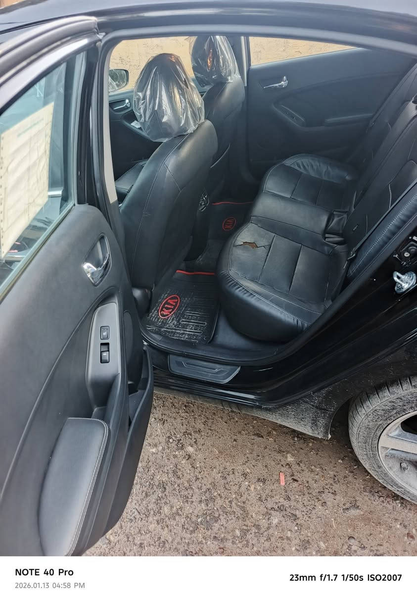 للبيع سيراتو
فول موصفات شبر بارد بل دعاميه
موديل ١٧
خليجي   
رقم سليمانية 
محرك 2000

ماشيه 57
تبريد قطعتين 
منافذ شحن قطعتين 
مثبت سرعه شاشه +كامره
السعر 155 وبيه مجال
عنوان  بغدادالمدائن 
***********
