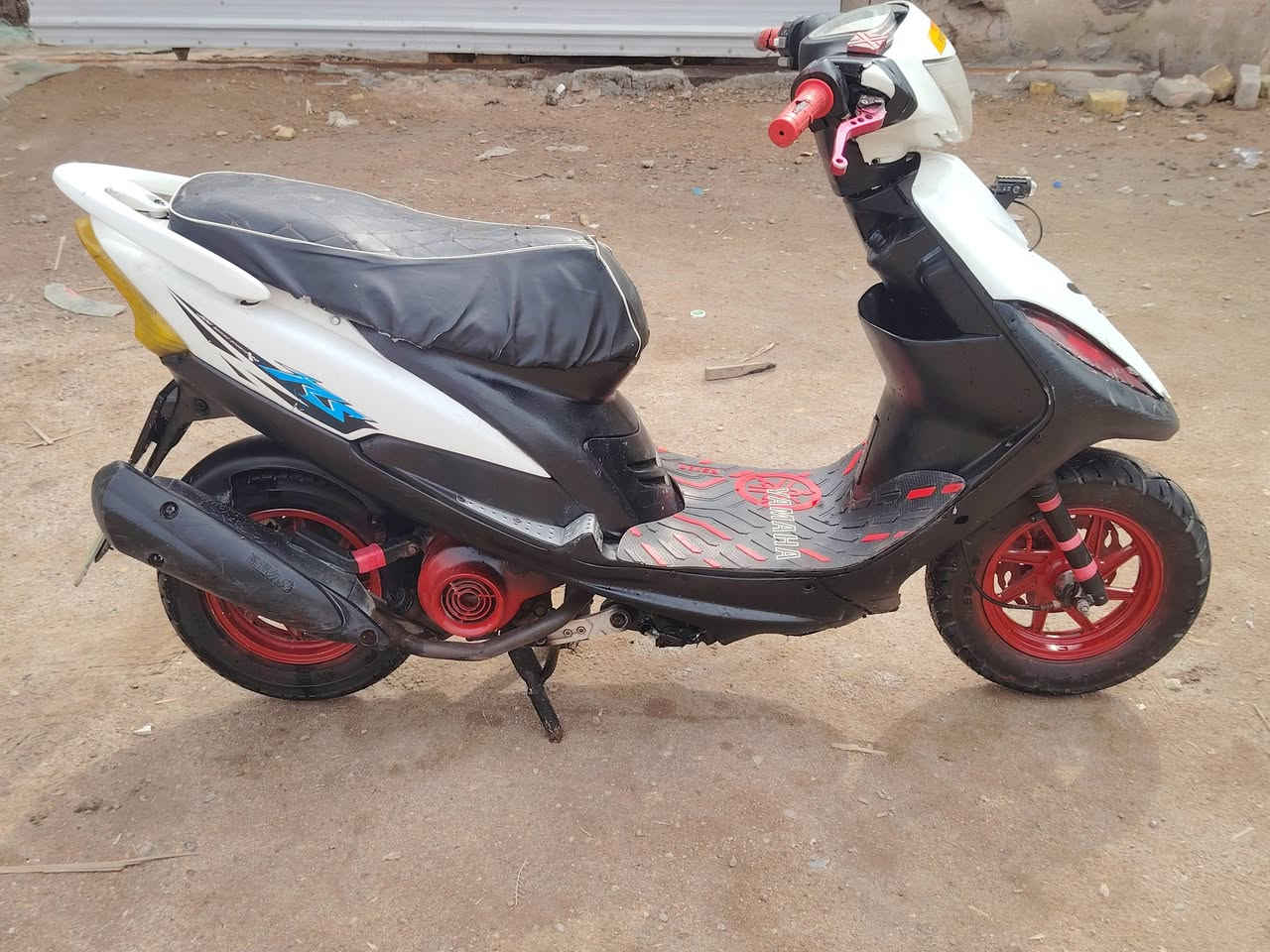 السلام عليكم دراجه ماكس عدله للبيع نعتهن دهن دراجه سلف هندر كله شقاله سعر 500 وبيها مجال عنواني القرنه بني منصوري ناحيه الامام الصادق رقم الهاتف ***********
