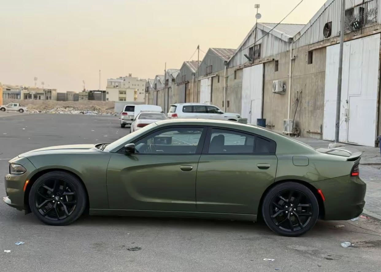 السلام عليكم سياره جديده وبسعر مناسب جداً  💚
دودج جارجر  (SXT) 2023
🚀 محرك 3600 
🍁 وارد امريكي 
🔑 بصمة وتشغيل عن بعد
📦 صندوق بصمة
🏎️ نظام سبورت
🖤 داخل أسود
❄️ تبريد قطعتين
🛞 دفع تو ويل
✨مبدل ويلات سلفر قياس 20 خليجي أصلي
🎨 الحادث: جاملغ مصبوغ، والبنيد مبدل أصلي وكالة، 
🖥️ شاشة كبيرة
📡 حساسات أمامية وخلفية وجانبية
🪪 حرة ترقيم جميع المحافظات 
العنوان : البصرة 
رقم صاحب السيارة: ***********
