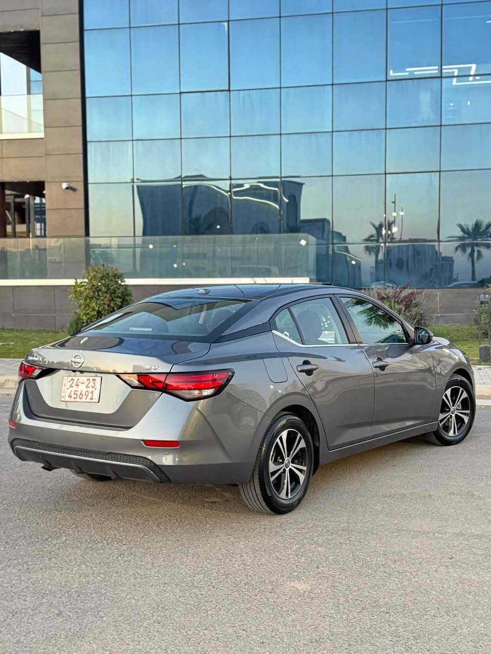 Nissan Sentra SV 
بەس بۆنیت گۆرایە بە بیلادی 
بێ ژۆرێ ئێرباگ سوکان و شان 
کوشن و سوکان هیتەر 
٥٠٠٠٠ کم
تێبینی: سەیارەکە رەقەمە سەنەوی تازەیە
***********
هەولێر أربيل, العراق
