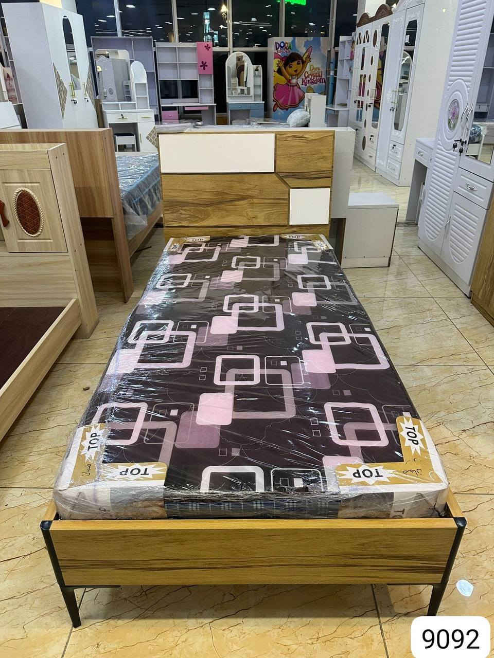 9092 موديل 
كنتور 2 باب السعر 190  الف
كنتور 3 باب السعر 245 الف
كنتور 4 باب السعر 300 الف
سرير السعر 145 الف
تواليت السعر 120 الف
كومدي السعر 65 الف


**إذا كنت صاحب هذا الإعلان وتريد حذفه لأي سبب، رجاءا أرسل رسالة إلى الدعم الفني**