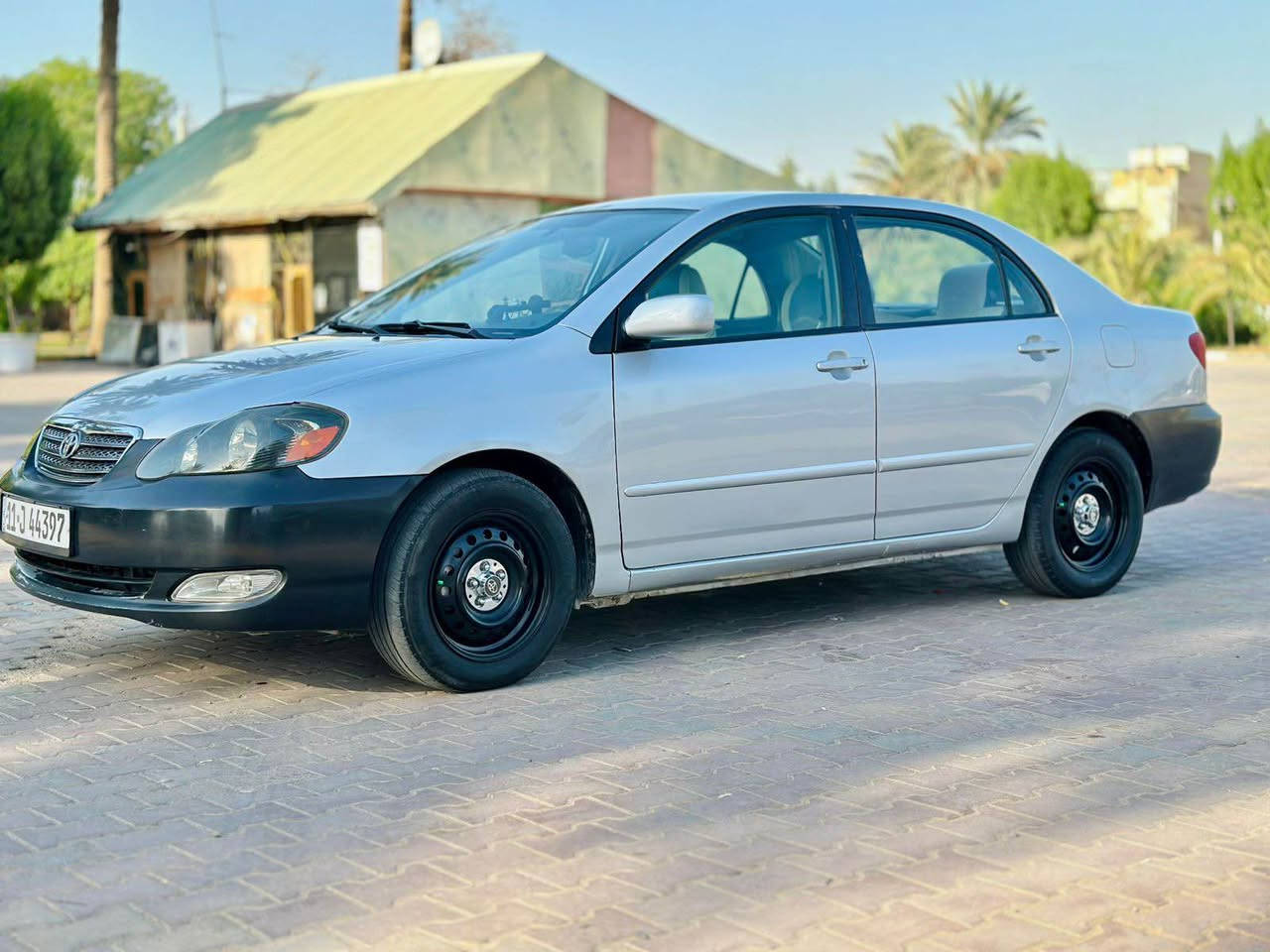 السلام عليكم 
كورلا نحلة موديل 2008 مصبوغة عام للجمالية محرك كير خير من الله تبريد كهربائيات كلها شغالة حدادة نص 50‎%‎ السعر 81$
للاستفسار الاتصال 
***********
رجاءآ لحد يتراسل على الماسنجر فقط الاتصال 
ممنون منكم بغداد, العراق
