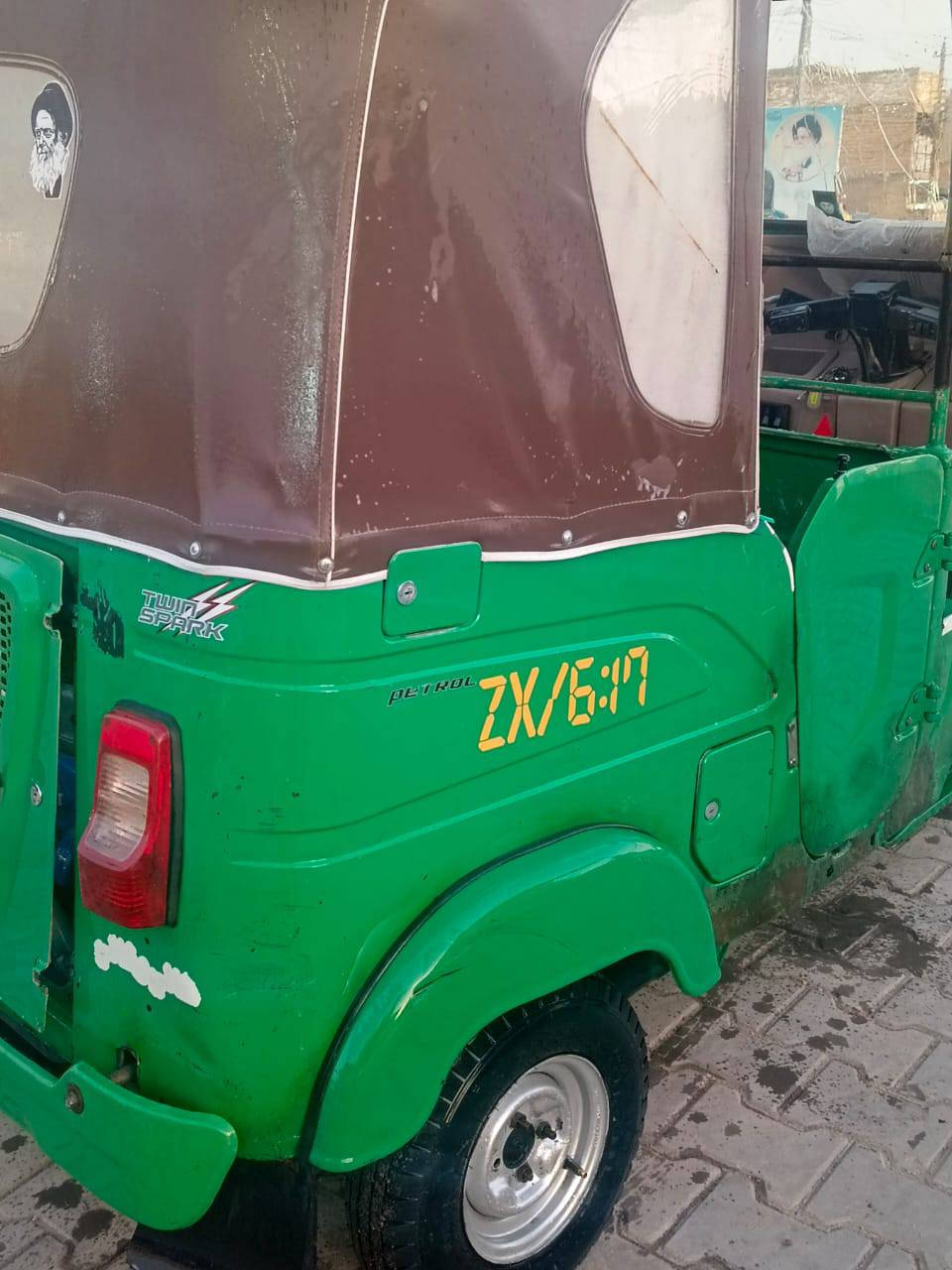 سلام عليكم تكتك للبيع شهر العاشر نضيفه مكينه بس مجفته تكتك حلوه لعننوان الحسينيه مال راشديه لستفسار تصال على رقم ***********
