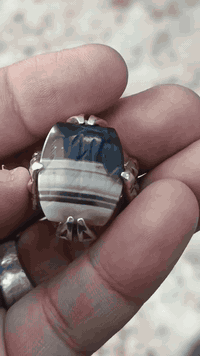 جزعه يمانيه قديمه  صياغه جديده
حجره خشنه مخطوطه 

صياغه يدويه  ثقيله 

قياس الخاتم   24 
السعر 150 سعر ثابت وبخدمتكم

***********

 بغداد /الامين الثانيه
