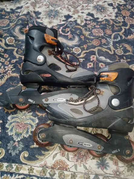 سلام عليكم سكيت رول  قياس 42 والثاني 43متوفر سعرهن 60 الف مكاني كربلاء ما عندي توصيل باله اصلي اخو الجديد  رقمي ***********
