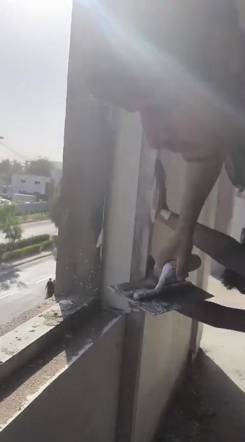 السلام عليكم ورحمه الله وبركاته كادر 4خلفات  جص بورك متر 6الاف  +تشميع دواخل اسمنت  تحب تشوف شغلي أو اشتغل الك نموذج ***********
