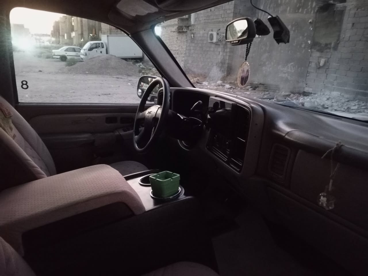سلام عليكم من رخصة صاحب الكروب جمسي 2003رقم
 بغداد تحويل ثاني يوم مكان السيارة بغداد كير مكينة حدادية تخم تاير تبريد فور ويل جاهزة سعر 88ورقة 
***********

